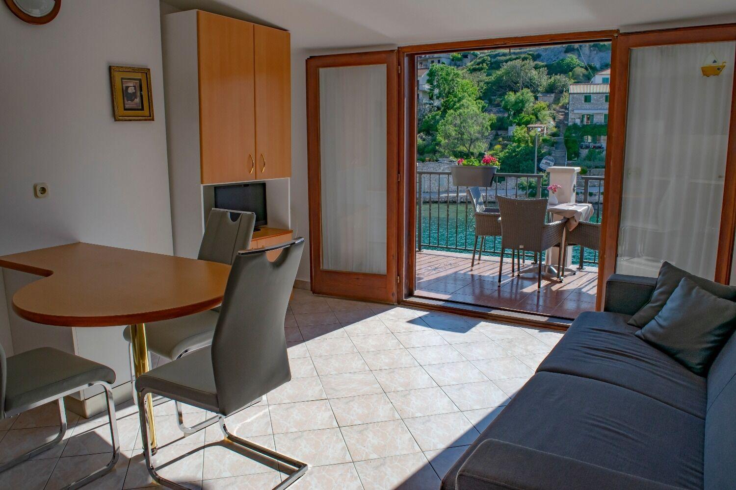 Apartments Daira Стоморска Экстерьер фото